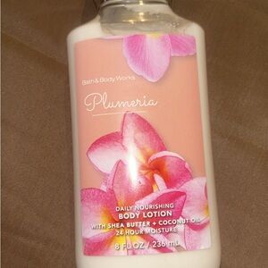 Bath & Body Works White and Pink Moisturizer